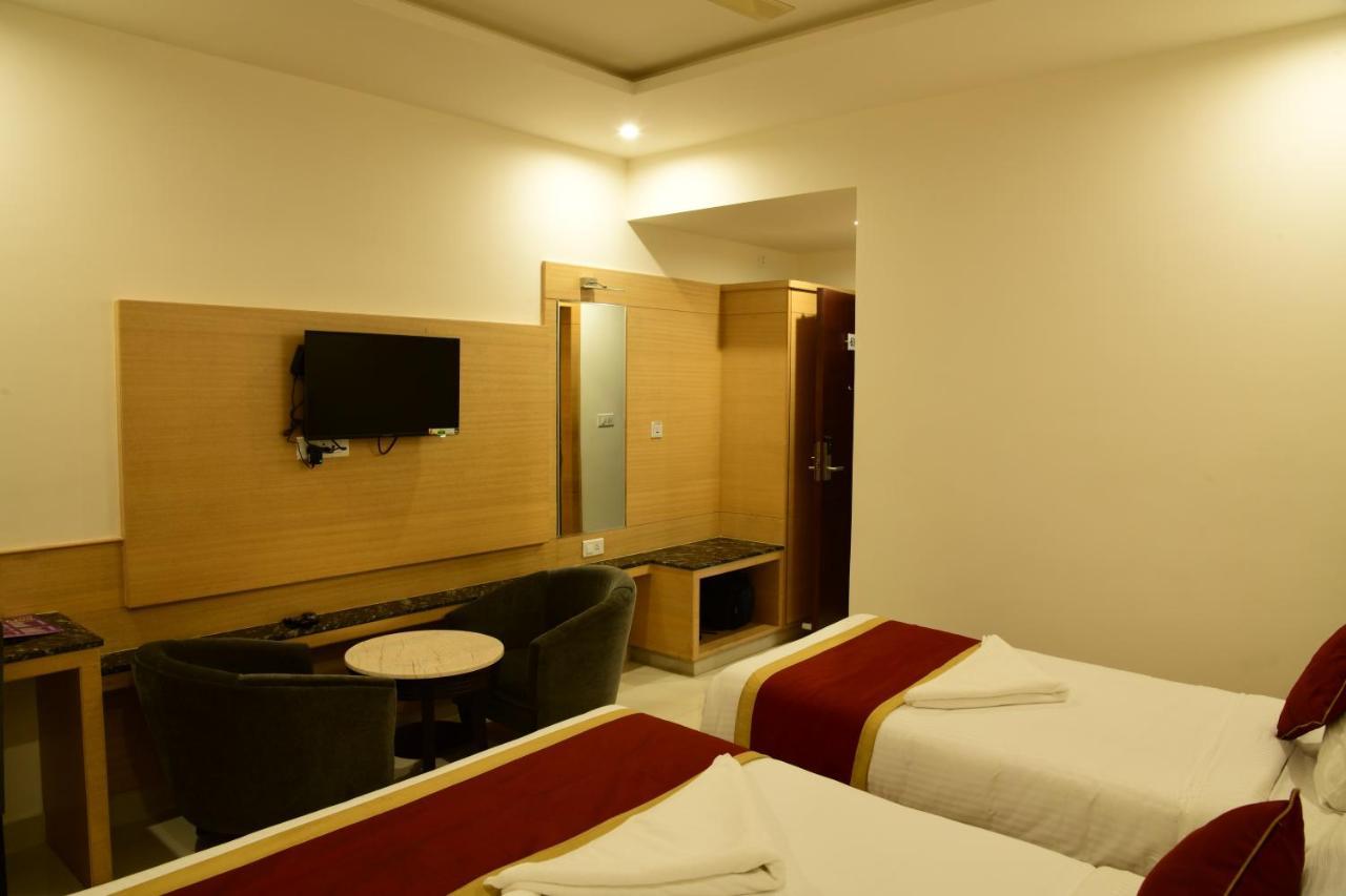Hotel U.T.Elite Bangalore Luaran gambar